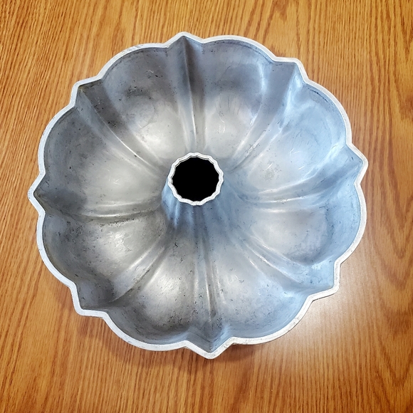 Vintage Northland Bundt Fluted Tube Pan Cake Pan 10" - Picture 4 of 12